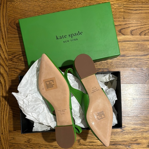 Veronica Nappa Green Flats - Picture 4 of 5